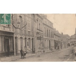 14 TOUQUES. Tabac sur Grande Rue 1909