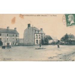 50 MONTMARTIN-SUR-MER. Hôtel Robillard sur la Place 1925