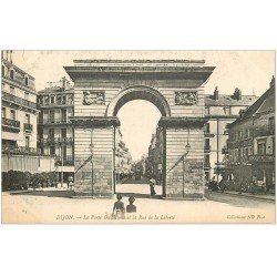 carte postale ancienne 21 DIJON. Rue de la Liberté Porte Guillaume