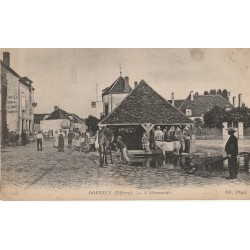 58 DORNECY. Chevaux à l'Abreuvoir devant les Hôtels Cafés