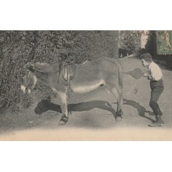 92 ROBINSON. Gonflement d'un dirigeable avec âne et soufflet 1920