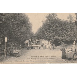 93 NOTRE-DAME-DES-ANGES. Les Baraques pendant le Pèlerinage 1917