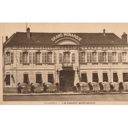 28 CHARTRES. Hôtel le Grand Monarque