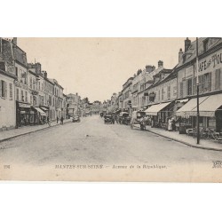 78 MANTES SUR SEINE. Café des Touristes et Salon de Coiffure Avenue de la République 1922
