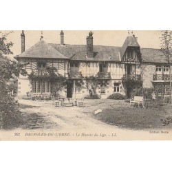 61 BAGNOLES-DE-L'ORNE. Le Manoir du Lys 1923