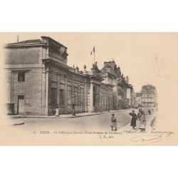 21 DIJON. La Préfecture, ancien Hôtel Bouhier de Lantenay 1903