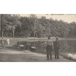 92 BOIS DE CLAMART. Pêcheurs à l'Etang de Trivaux
