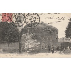 59 LILLE. La Noble Tour et le Clocher de Saint-Sauveur belle animation 1904