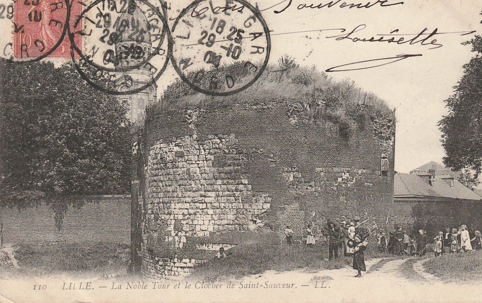 59 LILLE. La Noble Tour et le Clocher de Saint-Sauveur belle animation 1904
