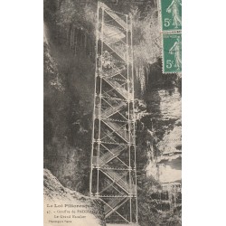 46 PADIRAC. Le Grand Escalier du Gouffre vers 1910...