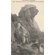 63 Entre CHAMPEIX et SAINT-NECTAIRE. Le Rocher du Sphynx avec personnages dessus