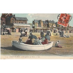 62 LE TOUQUET PARIS-PLAGE. Navigation sur Terre avec élégantes sur barque 1909