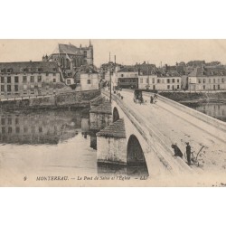 77 MONTEREAU. Eglise et attelage sur le Pont 1924 avec Grande Brasserie