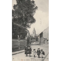 94 THIAIS. L'Eglise et rue de Grignon belle animation 1916