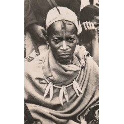 Moyen-Congo M'BE. Le Makoko chef Batéké