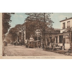 93 BAGNOLET. Le Marché avenue Pasteur