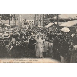 93 BAGNOLET. Couronnement de la Rosière accompagnée par M. le Maire 1913