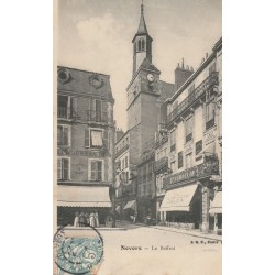 58 NEVERS. Le Beffroi et Horlogerie Bijouterie Baudoin sur la Place 1904