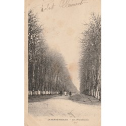 28 LA FERTE-VIDAME. Les Promenades 1903