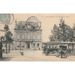 93 BAGNOLET. Attelage et Tramway électrique Place de la Mairie 1905 (écrite à Mm Puech directrice)...