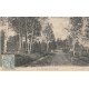 91 FORÊT DE SENARD SENART. Carrefour des Princes avec personnage 1904