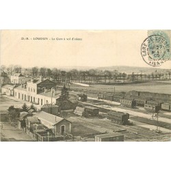 86 LOUDUN. La Gare à vol d'oiseau avec Trains 1905