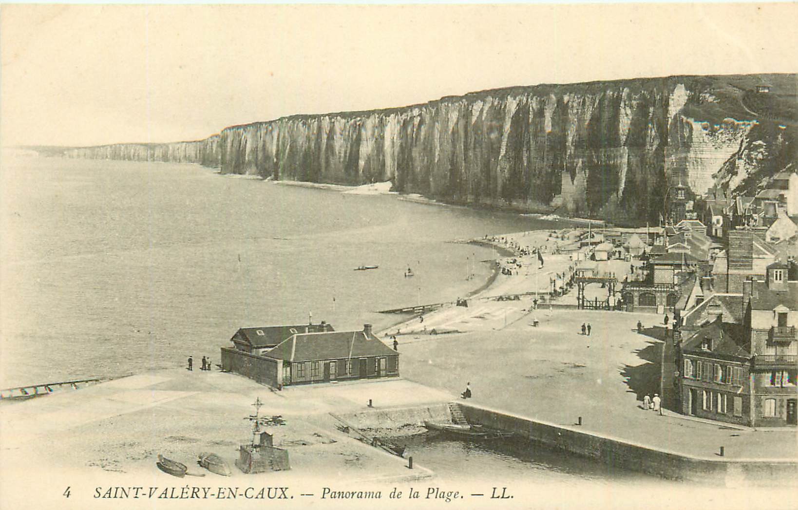 76 SAINT-VALERY-EN-CAUX. Panorama de la Plage