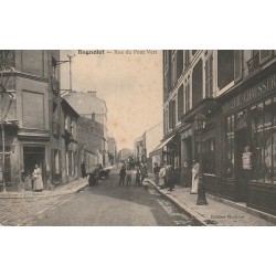 93 BAGNOLET. Mercerie, Boucherie, Café rue du Pont Vert bien animée