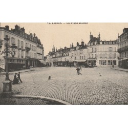89 AVALLON. Grand Café et Pâtisserie sur la Place Vauban 1908