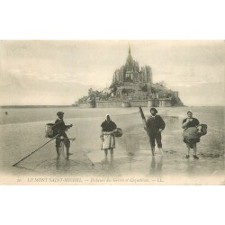 50 LE MONT SAINT-MICHEL. Pêcheurs des Grèves et Coquetières 1906