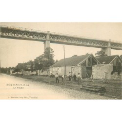 78 MARLY LE ROI. Le Viaduc avec Paveurs Cantonniers sur voie ferrée vers 1900
