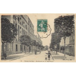 93 NOISY-LE-SEC. Attelage boulevard de la République 1909