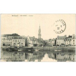 carte postale ancienne 22 BINIC. Centre 1922. Mairie et Hôtel de l'Univers.Timbre manquant