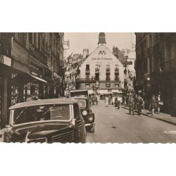 76 DIEPPE. Café des Tribunaux Rue de la Barre avec voitures Traction avant et Renault Viva Cabriolet