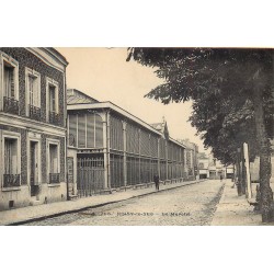 93 NOISY-LE-SEC. Le Marché rue du Centenaire 1913