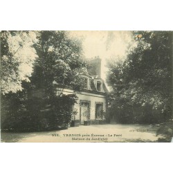 27 TRANGIS. Maison du Jardinier dans le Parc