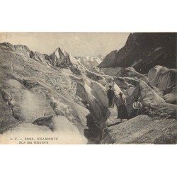 74 CHAMONIX-MONT-BLANC. Alpinistes sur les Glaciers