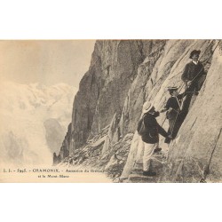 74 CHAMONIX. Ascension Brévent et Mont Blanc Alpinistes en cordée