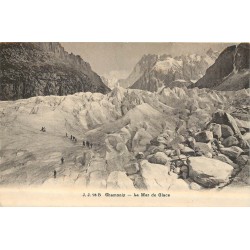 74 CHAMONIX-MONT-BLANC. La Mer de Glace avec Alpinistes